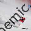 میکائلا شیفرین قهرمان اسکی آمریکا پس از سقوط از مسابقات غول پیکر اسلالوم المپیک خارج شد