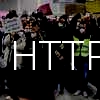 اوکراینی هایی که از جنگ فرار می کنند و داوطلبان برای کمک به آنها، ایستگاه قطار برلین را پر می کنند