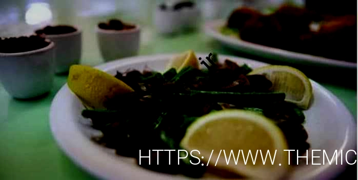 چهاپنی‌ها چه میخورند؛  از جیرجیرک تا ریتل گورخری